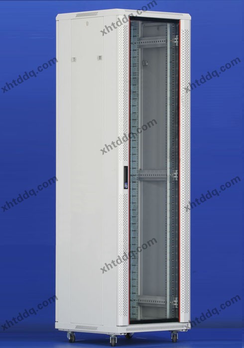 點擊查看商品:機柜