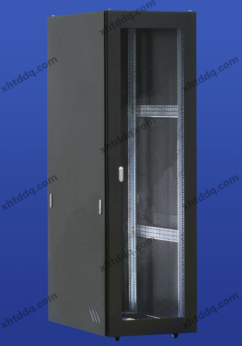 點擊查看商品:機柜